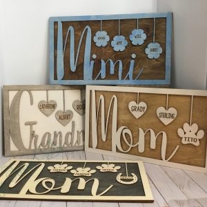 Custom Family Name Signs, Personalized Mom and Grandma Gifts, Mother's Day Gift, Customized Gift For Mom, Gift For Grandma, Custom Gift
